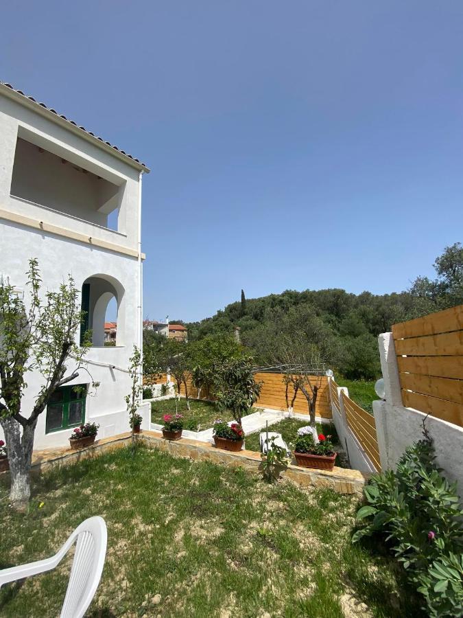 Villa Theo Маратиас Экстерьер фото